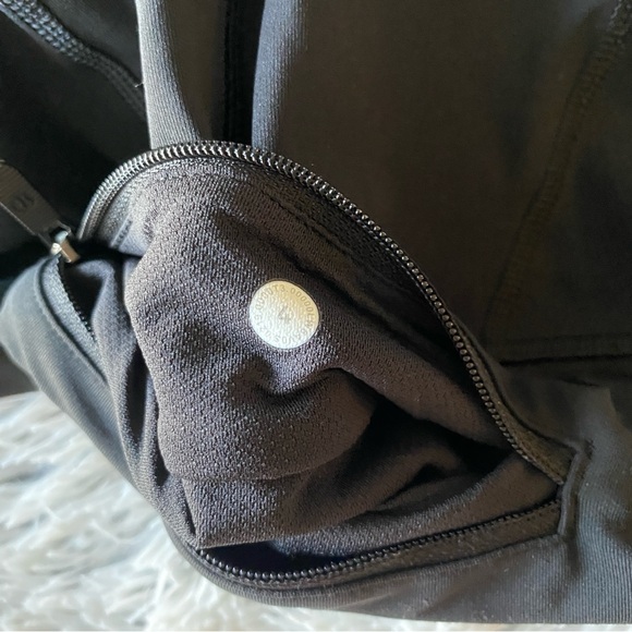 Lululemon Pace Rival Mid-Rise Crop 22", Size 4 - Picture 6 of 8